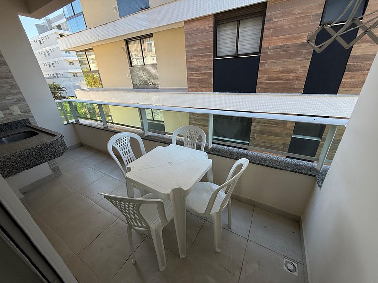 Cód 182 - Apartamento bem localizado á 70m do mar