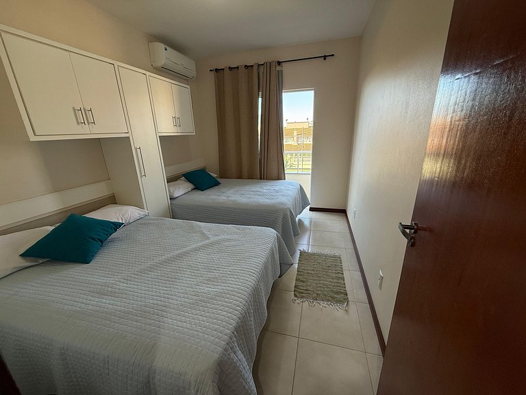 Cód 182 - Apartamento bem localizado á 70m do mar