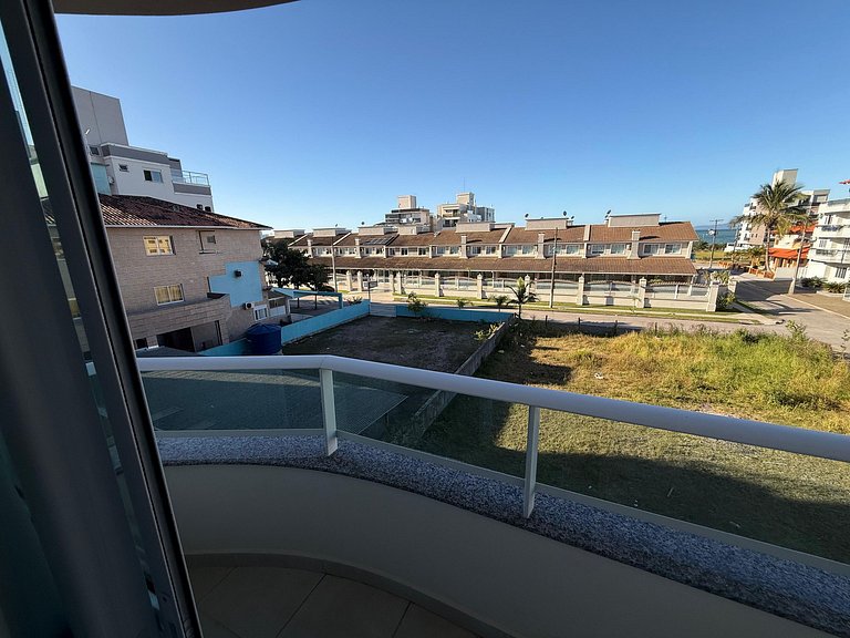 Cód 182 - Apartamento bem localizado á 70m do mar