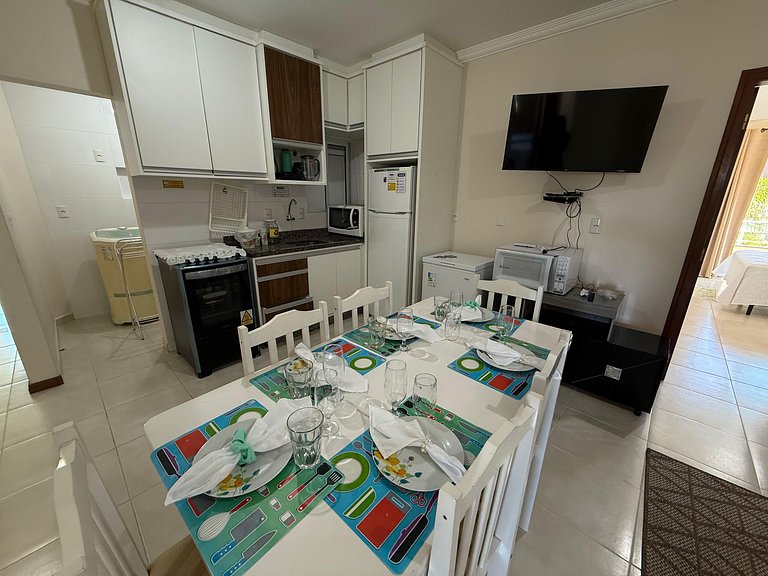 Cód 182 - Apartamento bem localizado á 70m do mar