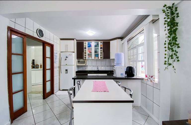 cód 164 - Casa de Praia com Piscina