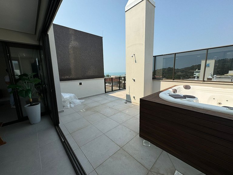 Cód 83 - Cobertura com jacuzzi