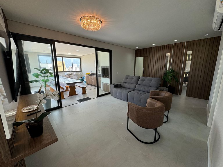 Cód 83 - Cobertura com jacuzzi