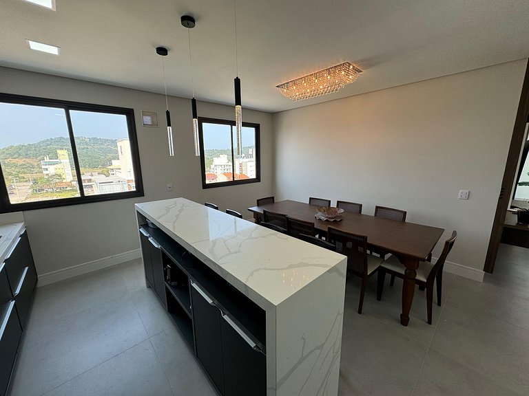 Cód 83 - Cobertura com jacuzzi