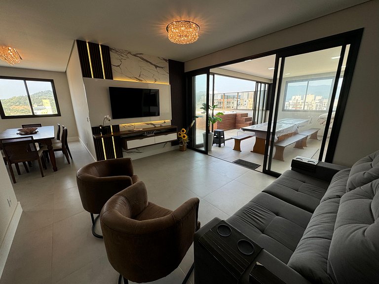 Cód 83 - Cobertura com jacuzzi