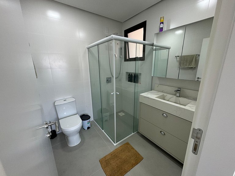 Cód 83 - Cobertura com jacuzzi