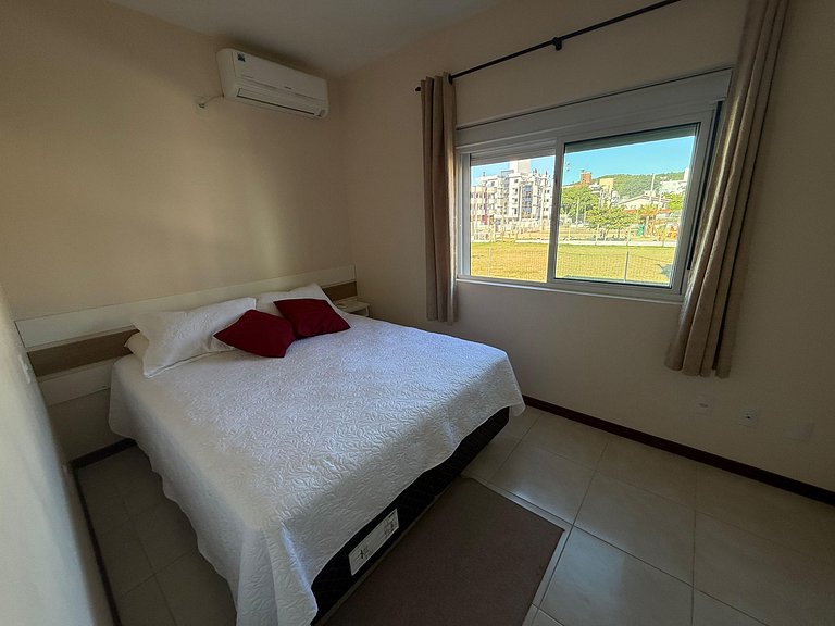 Cód 178- Apartamento aconchegante á 70m do mar.