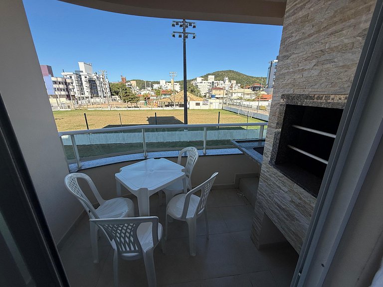 Cód 178- Apartamento aconchegante á 70m do mar.