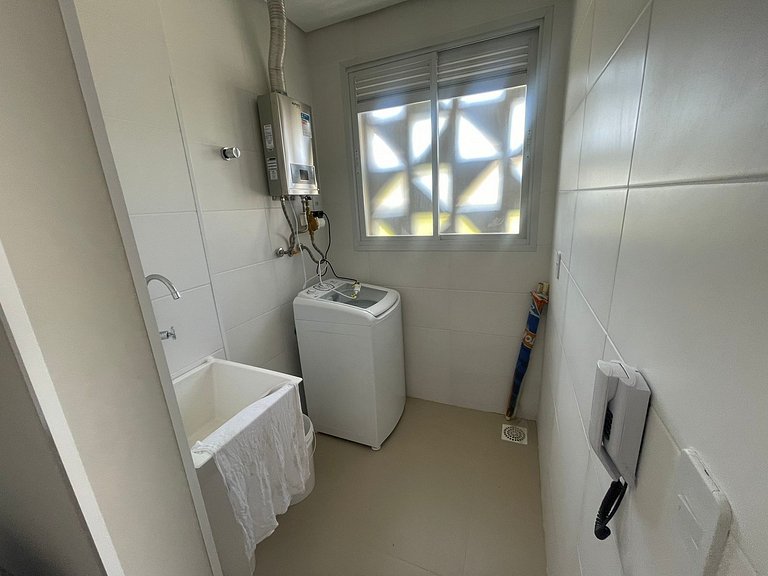 Cód 176- Apartamento duas suítes com piscina