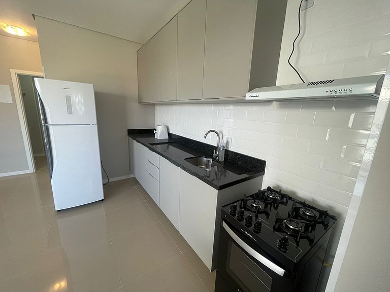 Cód 176- Apartamento duas suítes com piscina