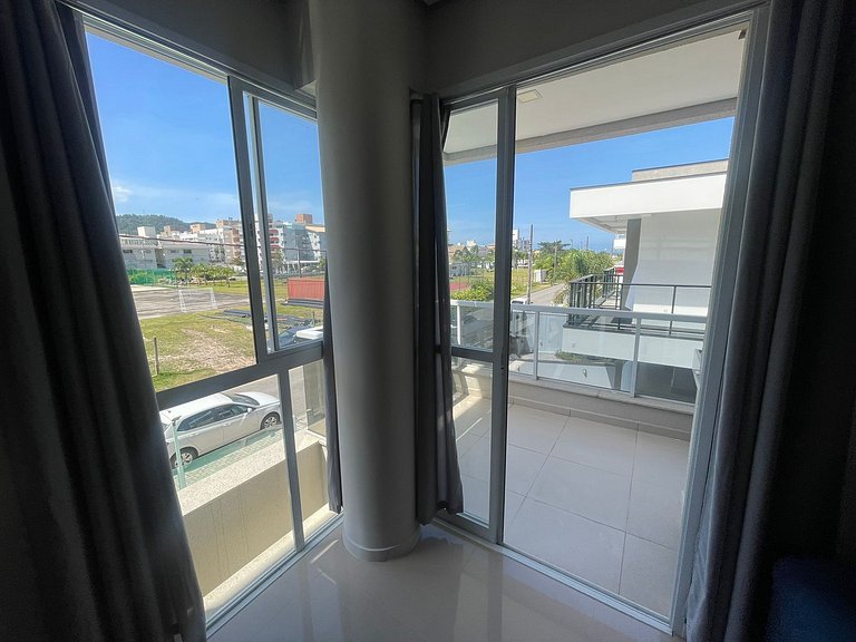 Cód 176- Apartamento duas suítes com piscina