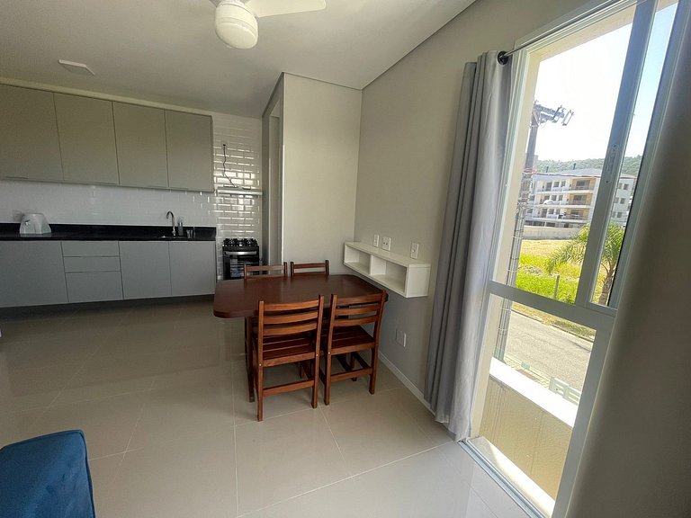 Cód 176- Apartamento duas suítes com piscina