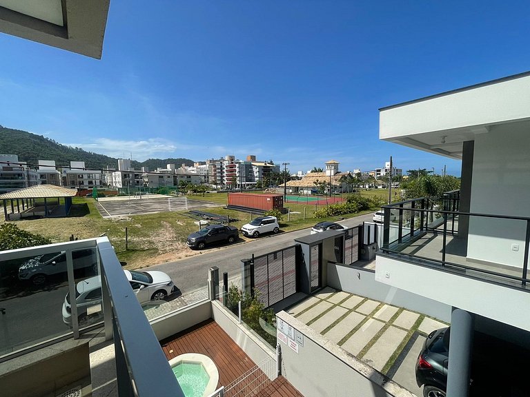 Cód 176- Apartamento duas suítes com piscina