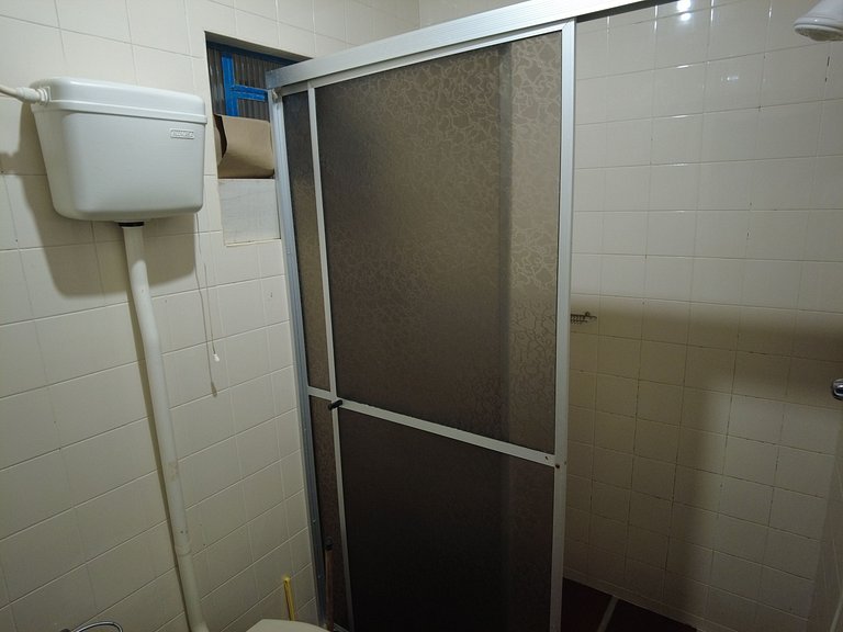 Cód 109- Casa simples e antiga á 80m do mar