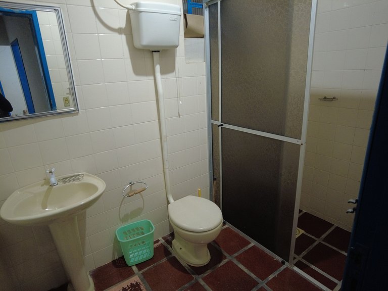 Cód 109- Casa simples e antiga á 80m do mar