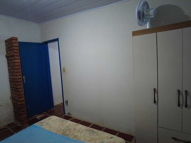 Cód 109- Casa simples e antiga á 80m do mar