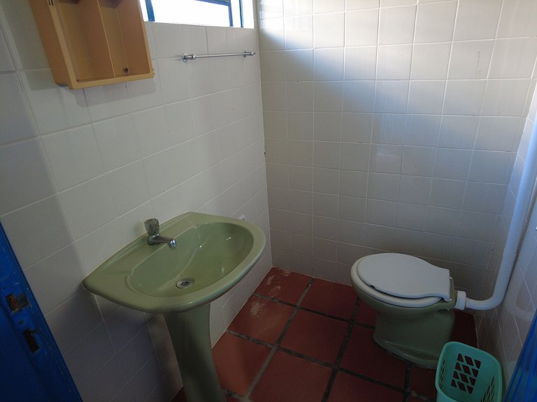 Cód 109- Casa simples e antiga á 80m do mar