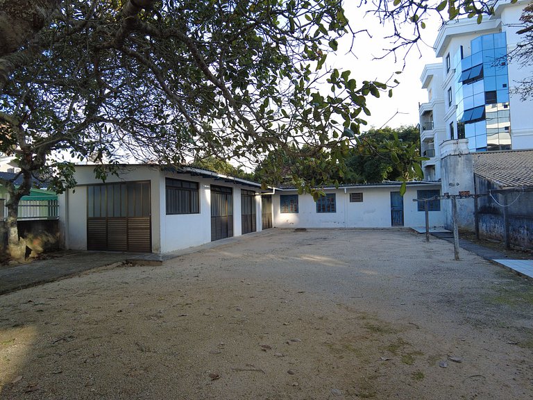 Cód 109- Casa simples e antiga á 80m do mar