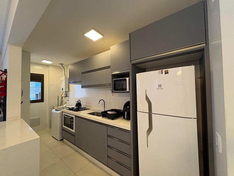 Cód 106 - Apartamento com piscina aquecida