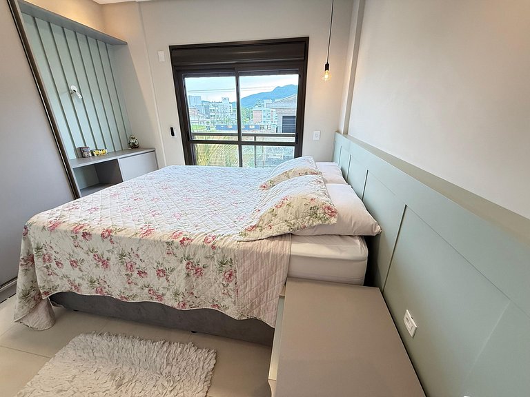 Cód 110 - Apartamento espetacular à 250m do mar