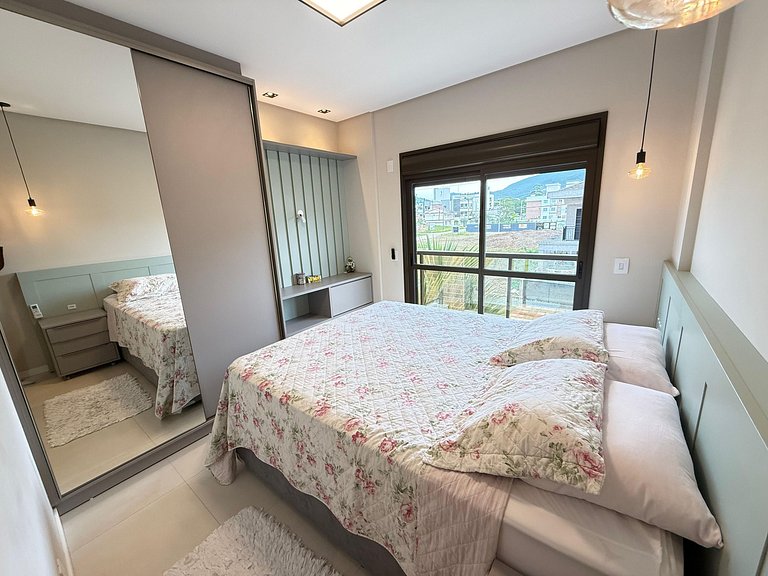 Cód 110 - Apartamento espetacular à 250m do mar