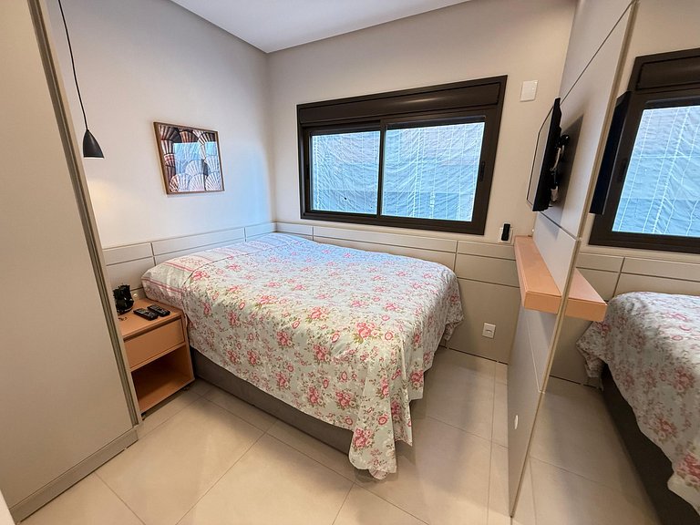 Cód 110 - Apartamento espetacular à 280m do mar