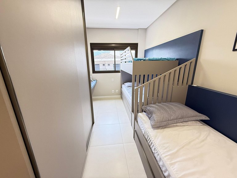 Cód 110 - Apartamento espetacular à 250m do mar