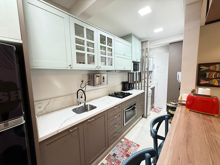 Cód 110 - Apartamento espetacular à 250m do mar