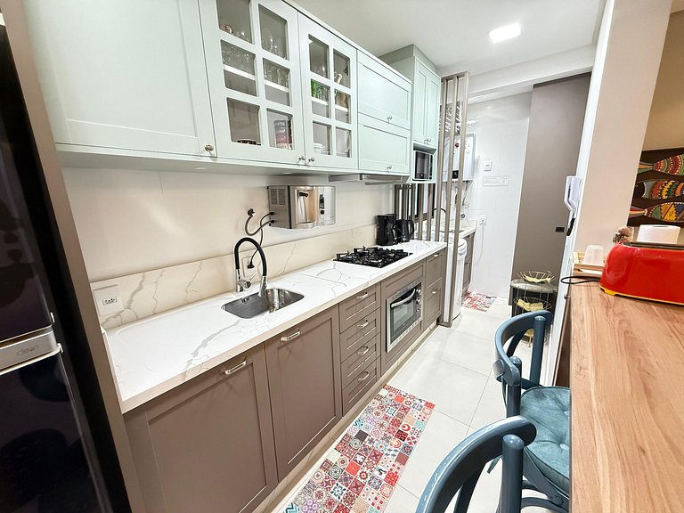 Cód 110 - Apartamento espetacular à 280m do mar