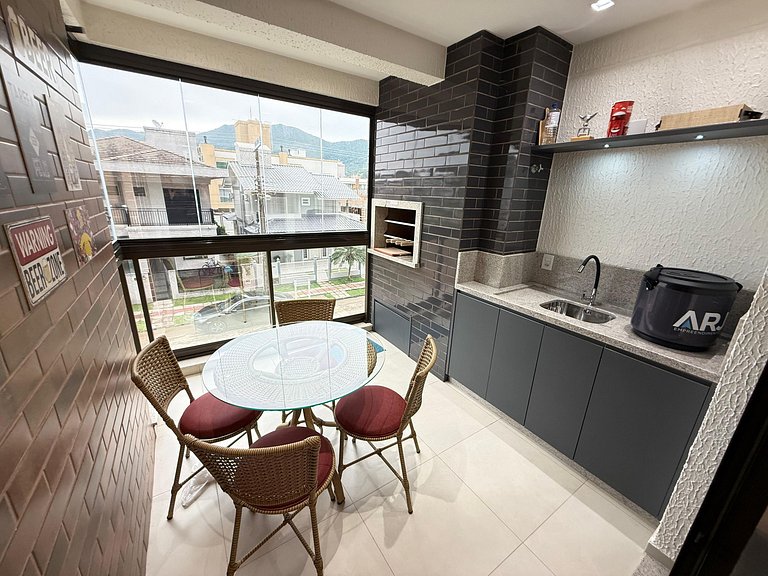 Cód 110 - Apartamento espetacular à 250m do mar