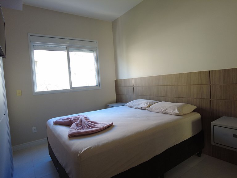 cód 139 - Belo apartamento á 100m do mar