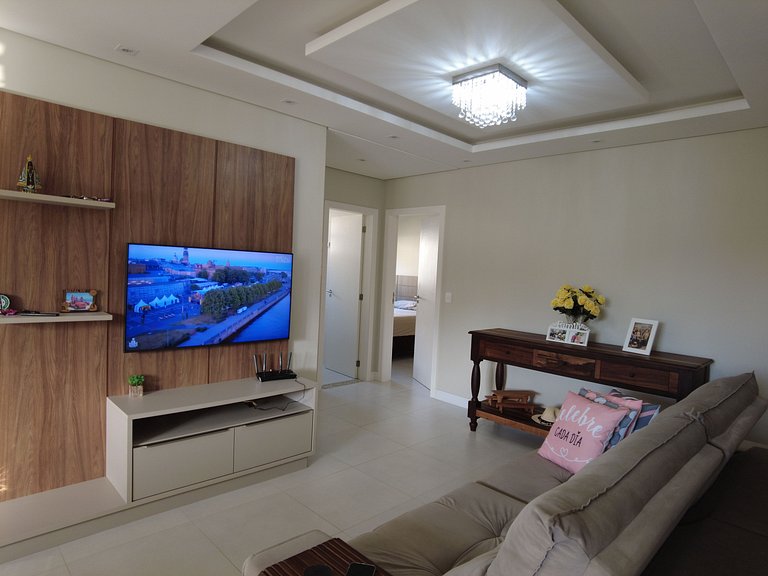 cód 139 - Belo apartamento á 200m do mar