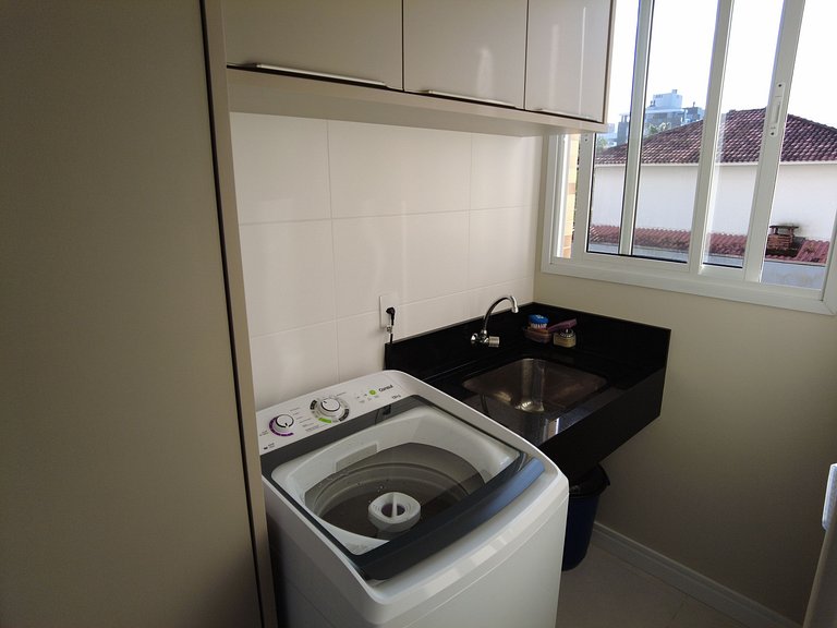 cód 139 - Belo apartamento á 200m do mar