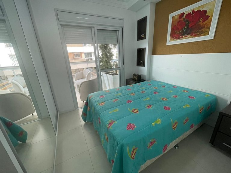 Cód 53 - Apartamento amplo com 2 suítes