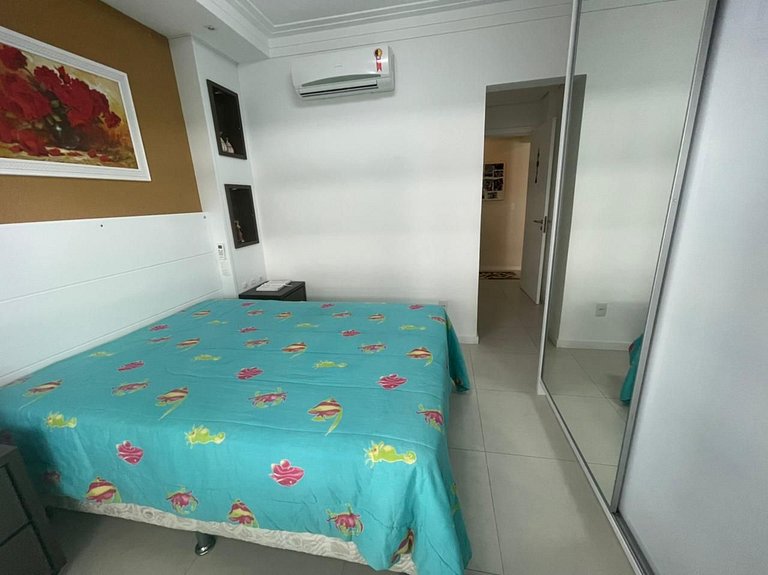 Cód 53 - Apartamento amplo com 2 suítes