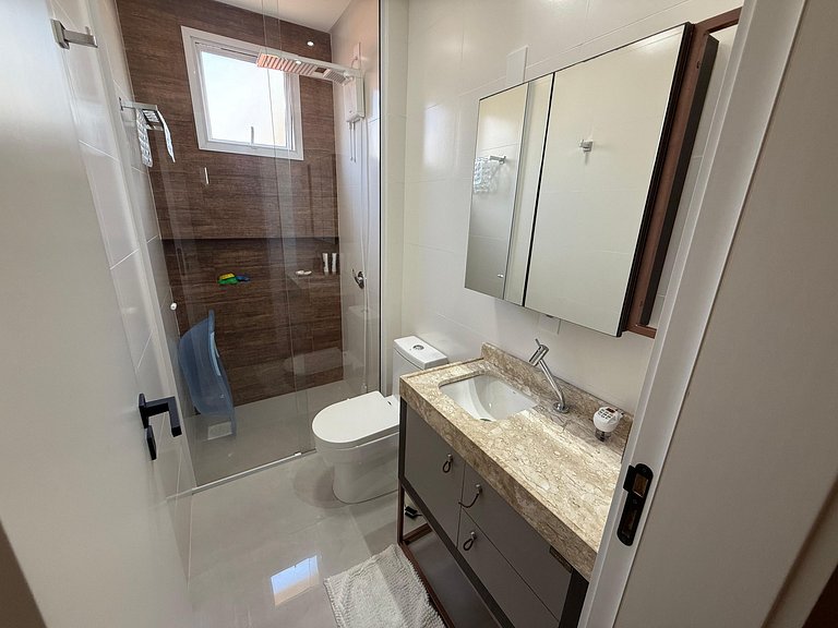 Cód 189 - Apartamento completo à 100 m da praia