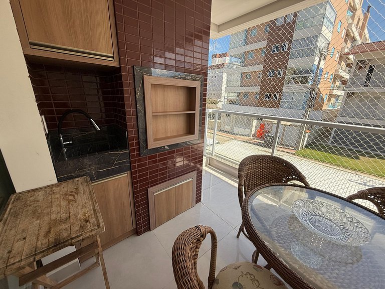 Cód 189 - Apartamento completo à 100 m da praia