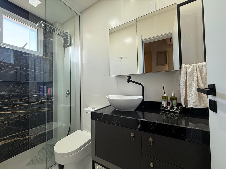 Cód 189 - Apartamento completo à 100 m da praia