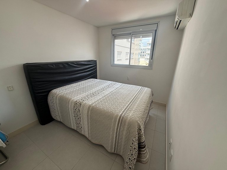 Cód 73 - Apto no Brisa do Arvoredo a 100m do mar