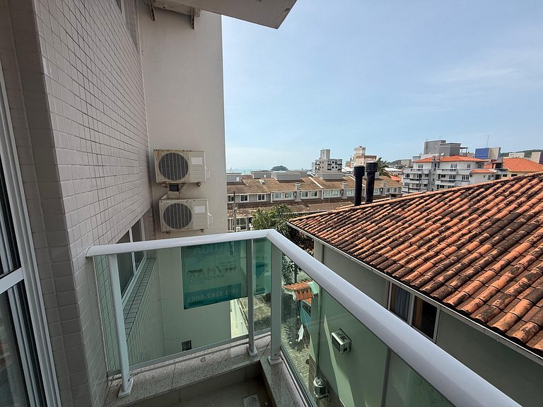 Cód 73 - Apto no Brisa do Arvoredo a 70m do mar