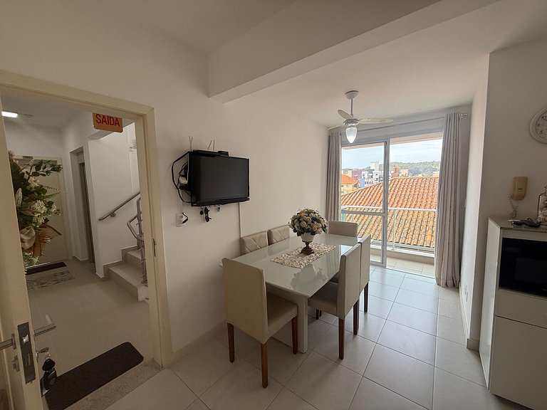 Cód 73 - Apto no Brisa do Arvoredo a 100m do mar