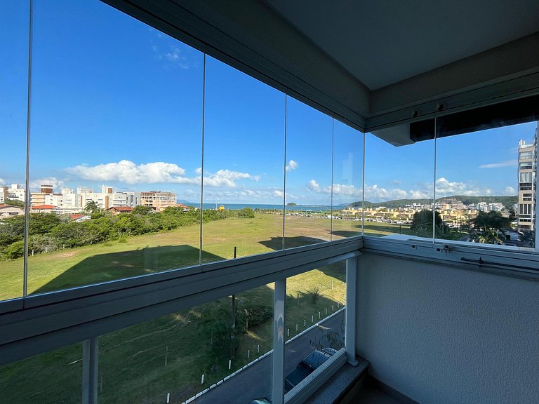 Cód 138- Apartamento com vista para o mar