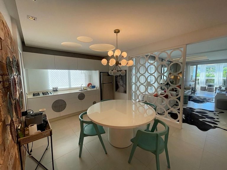 Cód 52 - Apartamento de 2 suítes com piscina