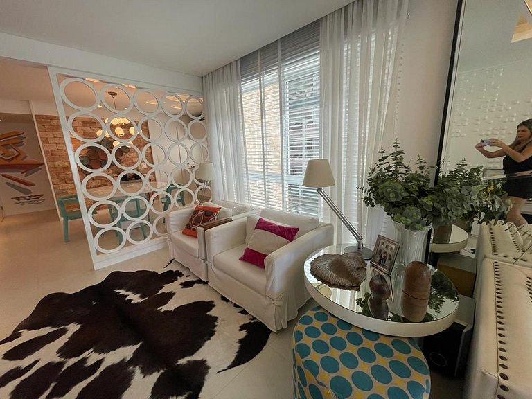 Cód 52 - Apartamento de 2 suítes com piscina