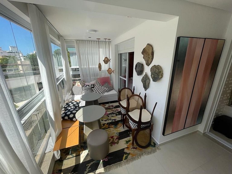 Cód 52 - Apartamento de 2 suítes com piscina