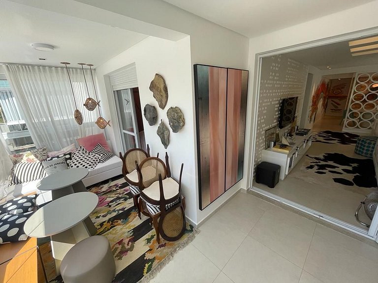 Cód 52 - Apartamento de 2 suítes com piscina