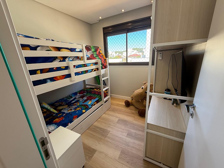 Cód 123 - Belo apartamento 3 quartos perto do mar