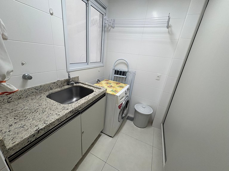 Cód 58 - Apartamento de 2 suítes com piscina.