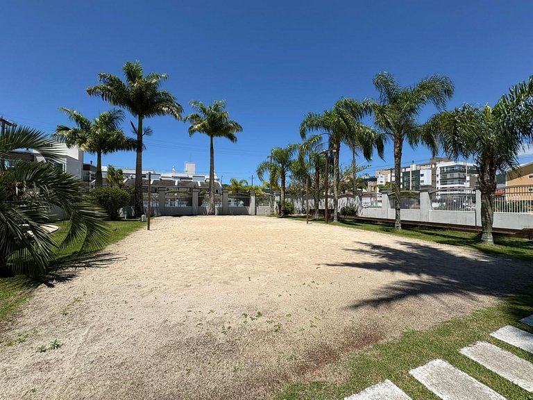 cód 154 - Excelente apartamento apenas 300m do mar