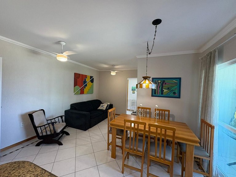 cód 154 - Excelente apartamento apenas 200m do mar